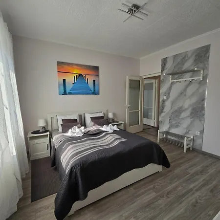 Apartment White House